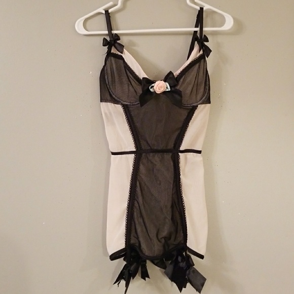 Nwt Beautiful Lingerie Size Medium